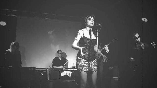 Amy Winehouse в моем исполнении/BACK TO BLACK смотреть онлайн