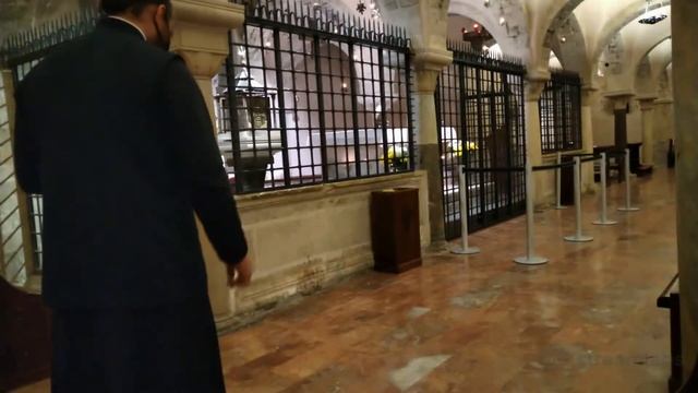 Служба у мощей Николая Чудотворца в Бари. Прямая трансляция смотреть онлайн