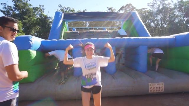 Insane Inflatable 5k - A Corrida Insana em São Paulo смотреть онлайн