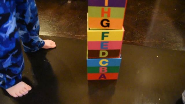 Stacking Alphabet Blocks! смотреть онлайн