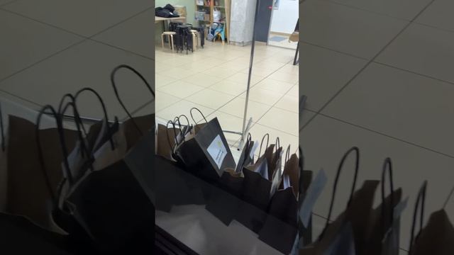 Упаковали подарки участниками выставки. Как думаете сколько всего? смотреть онлайн