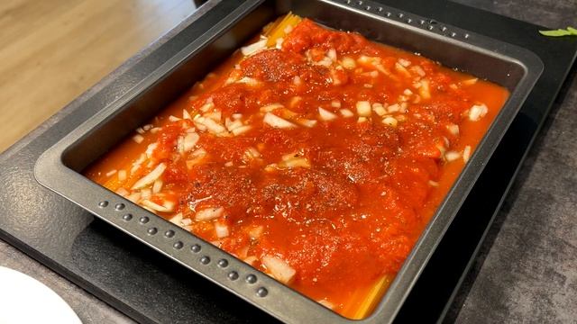 Отличная Идея Для Вкусного Обеда! Спагетти с Курицей в Томатном Соусе смотреть онлайн