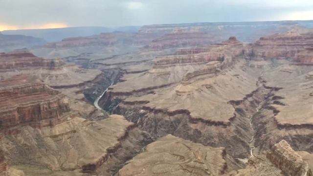 Завораживающие ощущения на Гранд Каньоне смотреть онлайн
