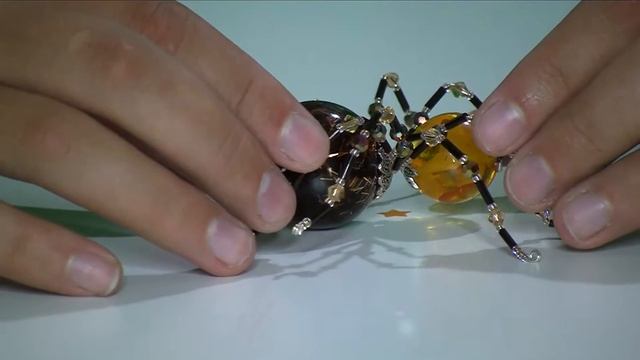Prosperity Crystal Spider Kit смотреть онлайн