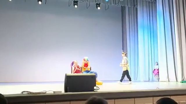 клоуны "Дорога" мы 2 место))) #глухие #deaf #танец #клоун смотреть онлайн