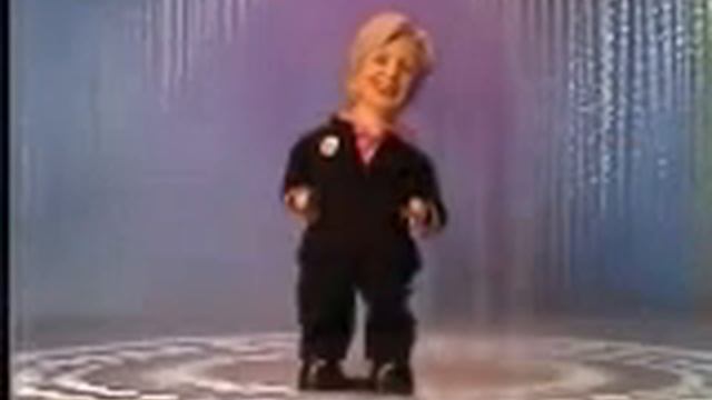 Singing Hillary смотреть онлайн