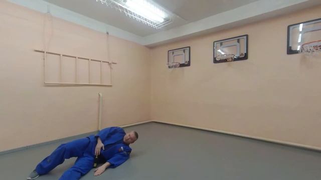 Падение на бок с колена Йоко укеми смотреть онлайн