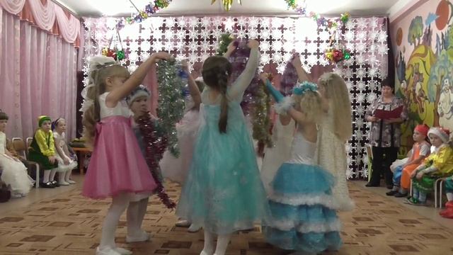 Танец: "А на улице зима" смотреть онлайн