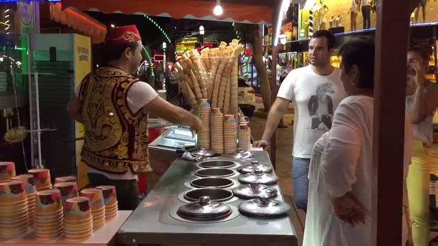 Вот как надо продавать мороженое. Ч.2 смотреть онлайн