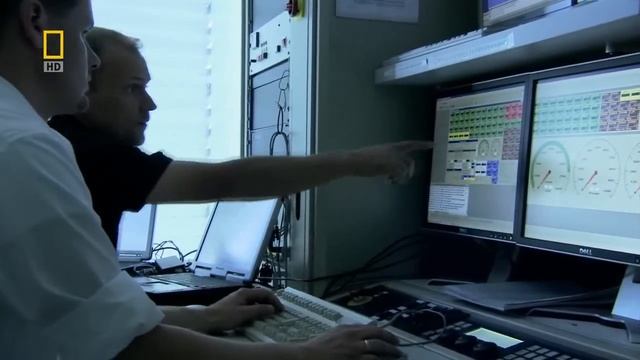 Testing the W16 Bugatti Veyron Engine , 1000+ Horsepower смотреть онлайн