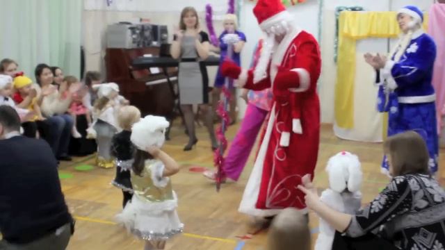 Новый год в детском саду | New Year in kindergarten смотреть онлайн