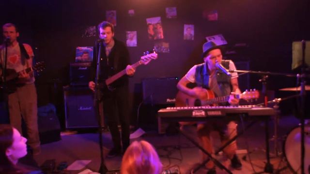 морэ&рэльсы - уе, мы пьяные acoustic @zoccolo смотреть онлайн