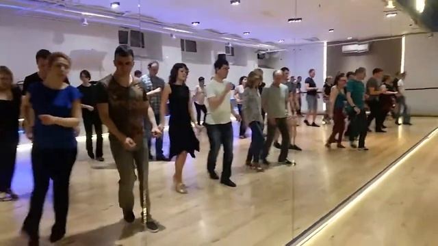 Занятие по бачате в школе Crazy Salsa смотреть онлайн