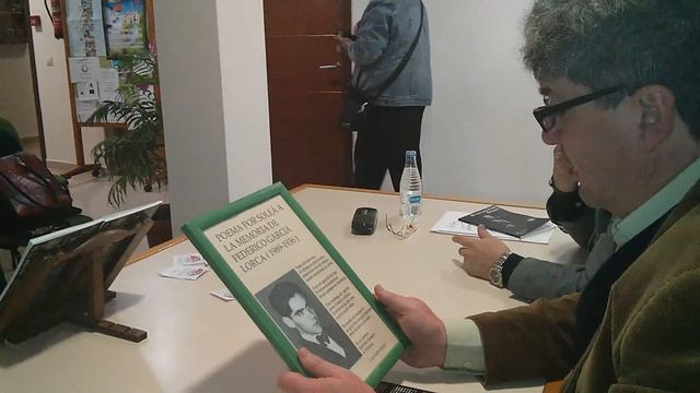 RECITA MANUEL MOLINA, POEMA A FEDERICO GARCIA LORCA. смотреть онлайн