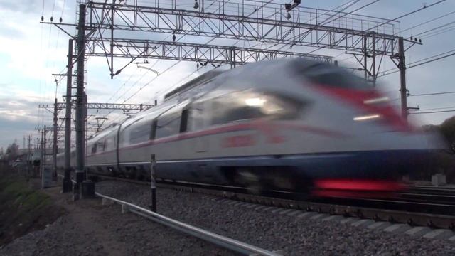Сапсан поезд всп 195км-ч летит и звучит ст.Тосно смотреть онлайн