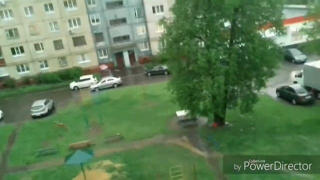 ОЧЕНЬ СИЛЬНЫЙ ЛИВЕНЬ С ГРАДОМ В Г. ОРЛЕ. потёк потолок смотреть онлайн