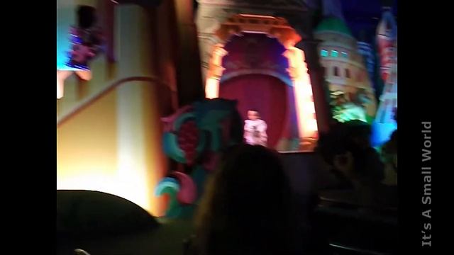 Диснейленд Париж.аттракцион # МоЙ МАЛЕНЬКИЙ МИР #который ПОРАЖАЕТ всех смотреть онлайн