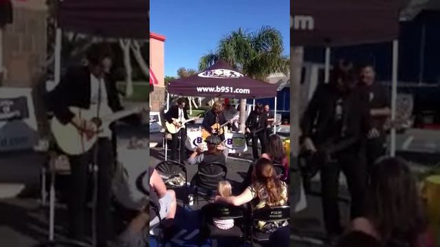 John Waite - acoustic performance helping FOOD Share and Bo смотреть онлайн