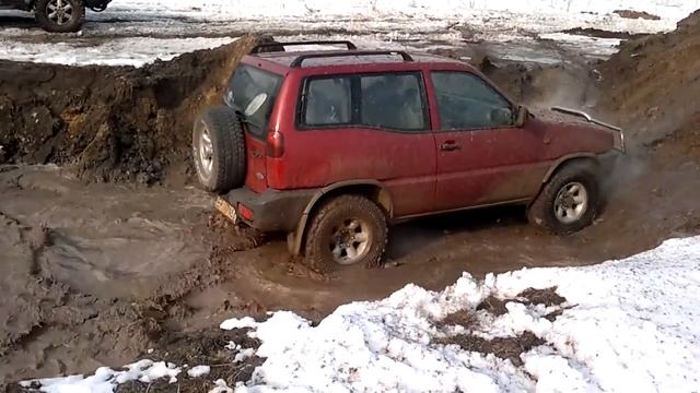 Terrano 2.4 I łódzkie