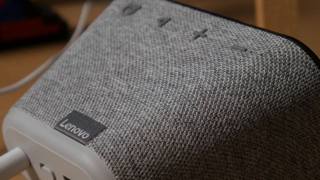 Lenovo Smart Clock Essential: Ultimate Bedside Companion смотреть онлайн