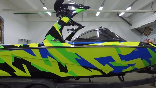X-Base: Винилография буксира Tige Z1 в стиле камуфляж смотреть онлайн