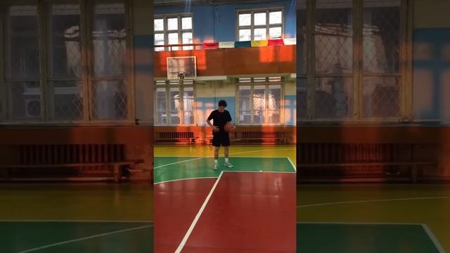 Первый данк на стандартное кольцо. Путь к данку#3. (18.05.22) смотреть онлайн