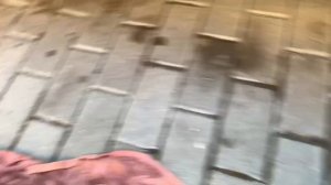 Установка подножек вместо штатных порогов на Geely Atlas