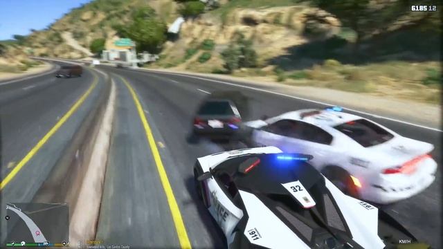 GTA 5|LSPDRF #261|SE FUGO DE PRISION y ROBA AUTO POLICIA - POLICIA USA|EdgarFtw смотреть онлайн