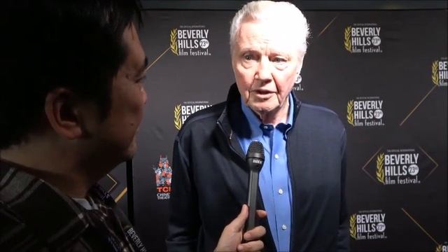 Jon Voight Carpet Interview at the Beverly Hills Film Festival 2023 смотреть онлайн