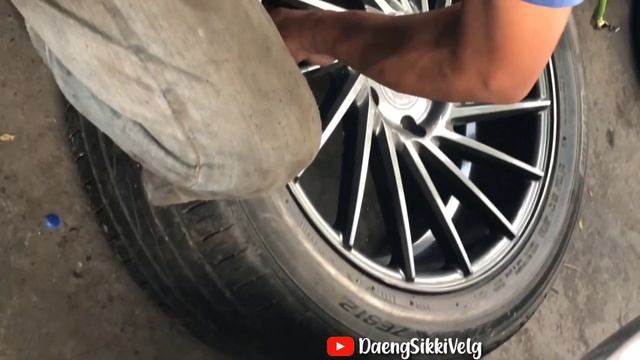 MANTAP....!! SUZUKI GRAND VITARA MODIFIKASI PAKE VELG VOSSEN RING 18 BELANG, LEBAR 8/9 INC, 235/50 смотреть онлайн