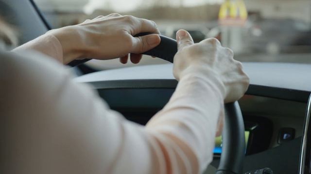 Renault ZOE смотреть онлайн