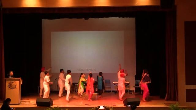 Bhangra performance Ishmeet Singh Music Institute 2017 смотреть онлайн