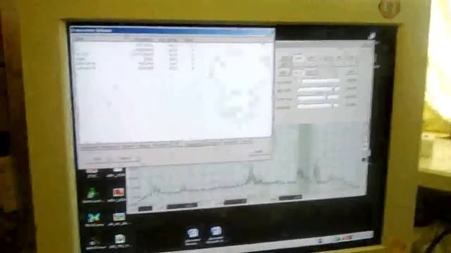 Работа синтезатора частот на Si570 с LCD дисплеем с программой от M0KGK SDR смотреть онлайн