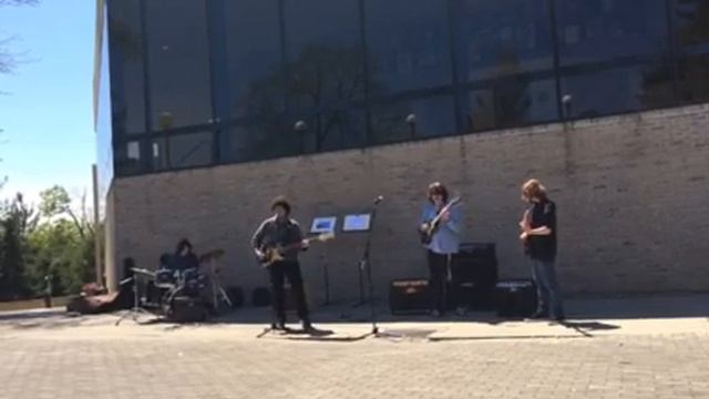 Moon Unit at WCC 4/27/16 смотреть онлайн