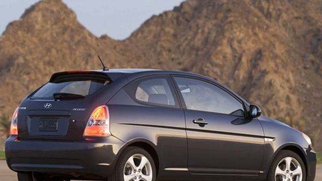 Hyundai Accent III Hatchback 3 doors Exterior & Interior смотреть онлайн