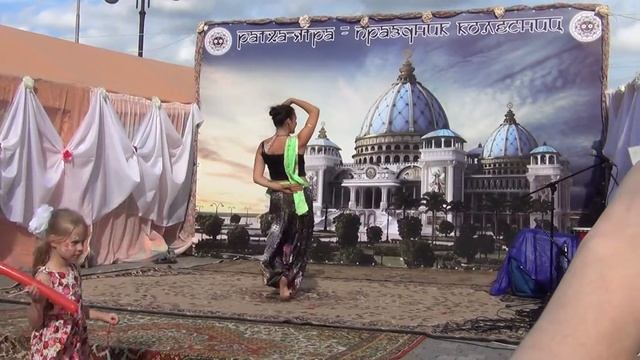 РАТХА-ЯТРА. Алина Старкова - стилизация танца "Бхаратанатьям". Пермь 05.08.2017. смотреть онлайн