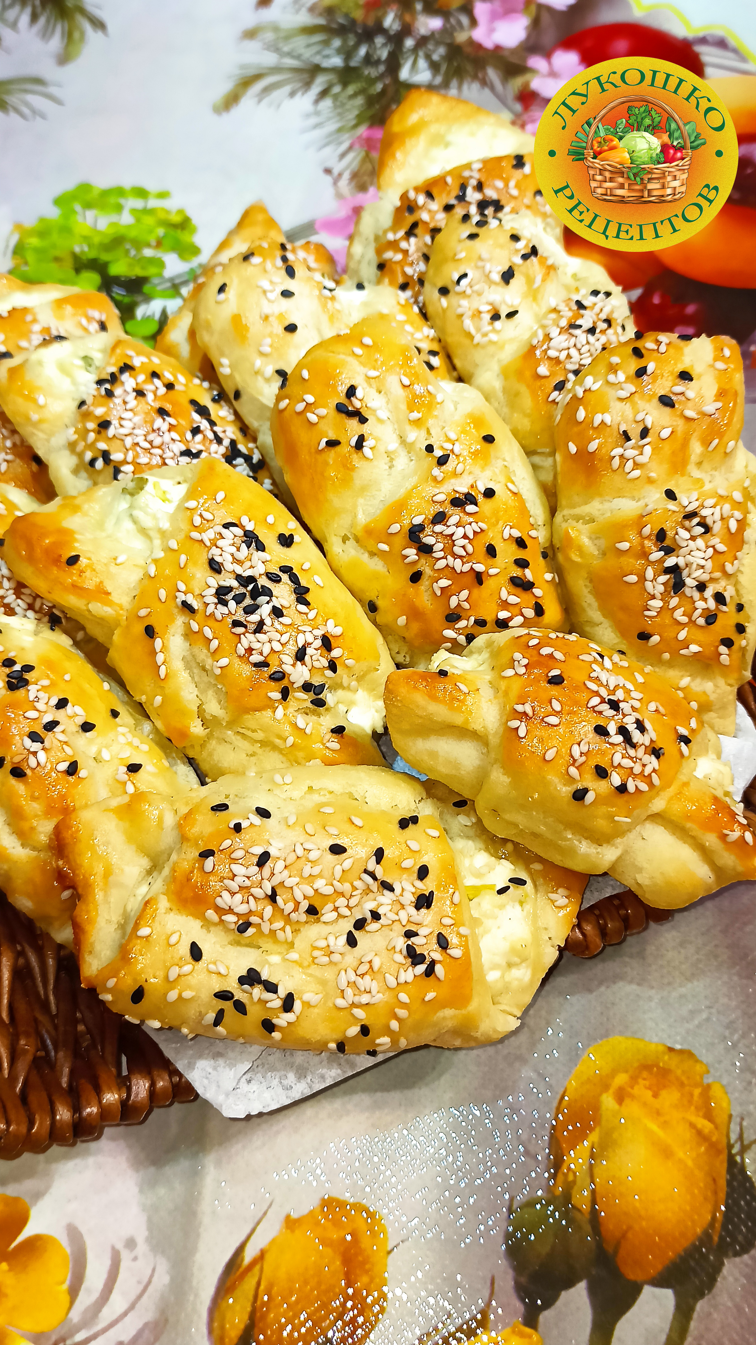 Слоеные рогалики с творогом и зеленым луком ? Порадуйте семью потрясающе вкусной домашней выпечкой! смотреть онлайн