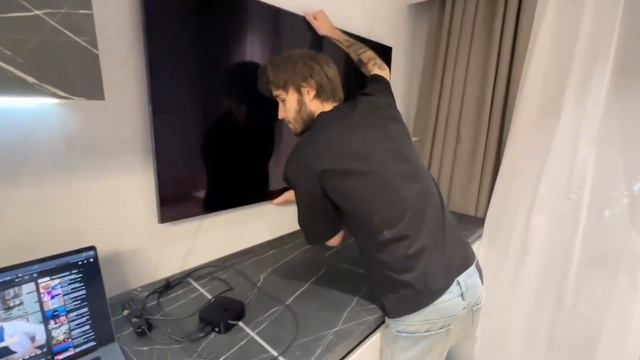 РУМТУР КОРЕША И ВИШЕНКИ ПОШЕЛ НЕ ПО ПЛАНУ! УГАР В НОВОЙ КВАРТИРЕ! Koreshzy, Kosstochka