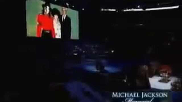 Usher singing at Michael Jackson Funeral Gone too soon/ Usher cantando funeral MJ смотреть онлайн