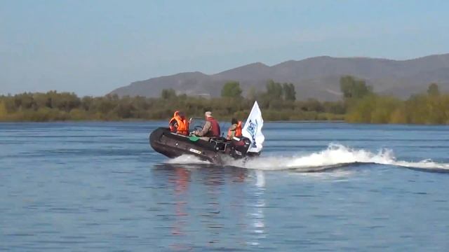 Мотор Evinrude на лодке Solar 500 Jet Тест-драйв смотреть онлайн