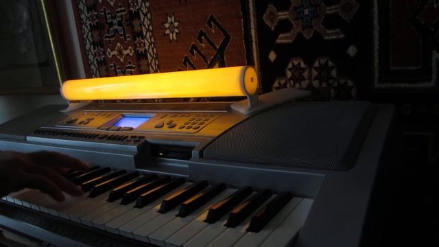 Yamaha psr-450, как самому научится играть пианино, рояль и т.д.? Бери и играй! Никого не копируй смотреть онлайн