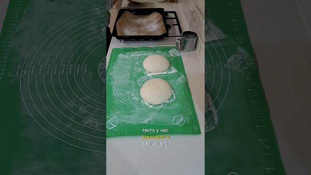 Выпекаем хлеб в кирпичной печи! смотреть онлайн