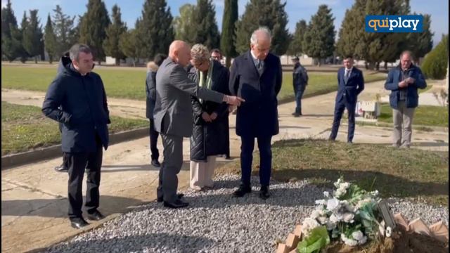 Cutro, visita a sorpresa del ministro Piantedosi per ricordare le vittime del naufragio смотреть онлайн
