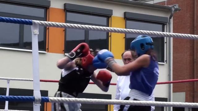 BOXING GIRL - OPEN AIR FIGHT PART 2 женский бокс бой на улице CHICAS DE BOXEO смотреть онлайн