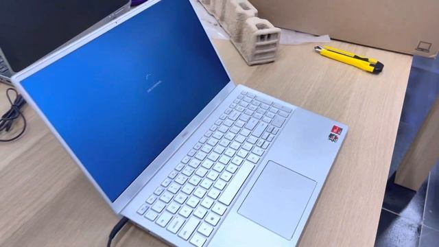 Dell inspiron 5505 AMD Ryzen ( gửi COD về Hưng Yên ) cám ơn quý khách hàng tin tưởng смотреть онлайн