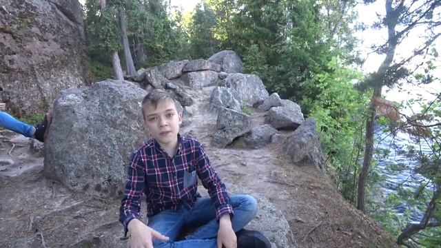 История скульптуры Вяйнямейнен, играющий на кантеле (парк Монрепо г.Выборг) смотреть онлайн