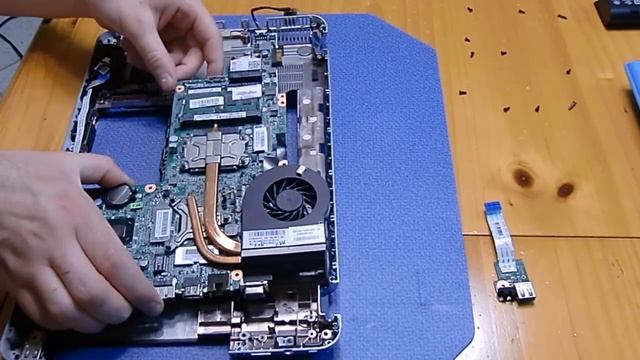 HP Pavillion dv6 Complete Disassembly and Reassembly. 2011 Laptop смотреть онлайн