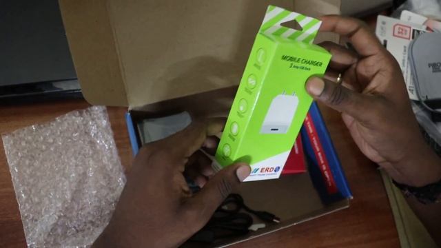 Unboxing Raspberry Pi 4 in Telugu | Raspberry Pi 4tutorial with Python in Telugu - 1 смотреть онлайн