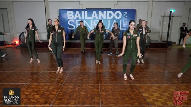 Top Gun (Dance with ME) - Bailando Sensual Bachata Festival 2023 - Friday Performance 7 смотреть онлайн