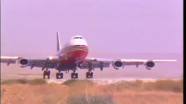 Take off Royal Jordanian Airlines plane -alia Boeing 747-200 from Amman Airport in 1984 Rare video смотреть онлайн